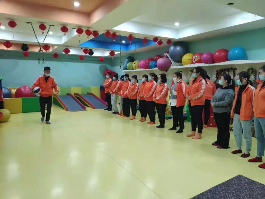 关于球员技术练习精益求精，进步明显可见的信息
